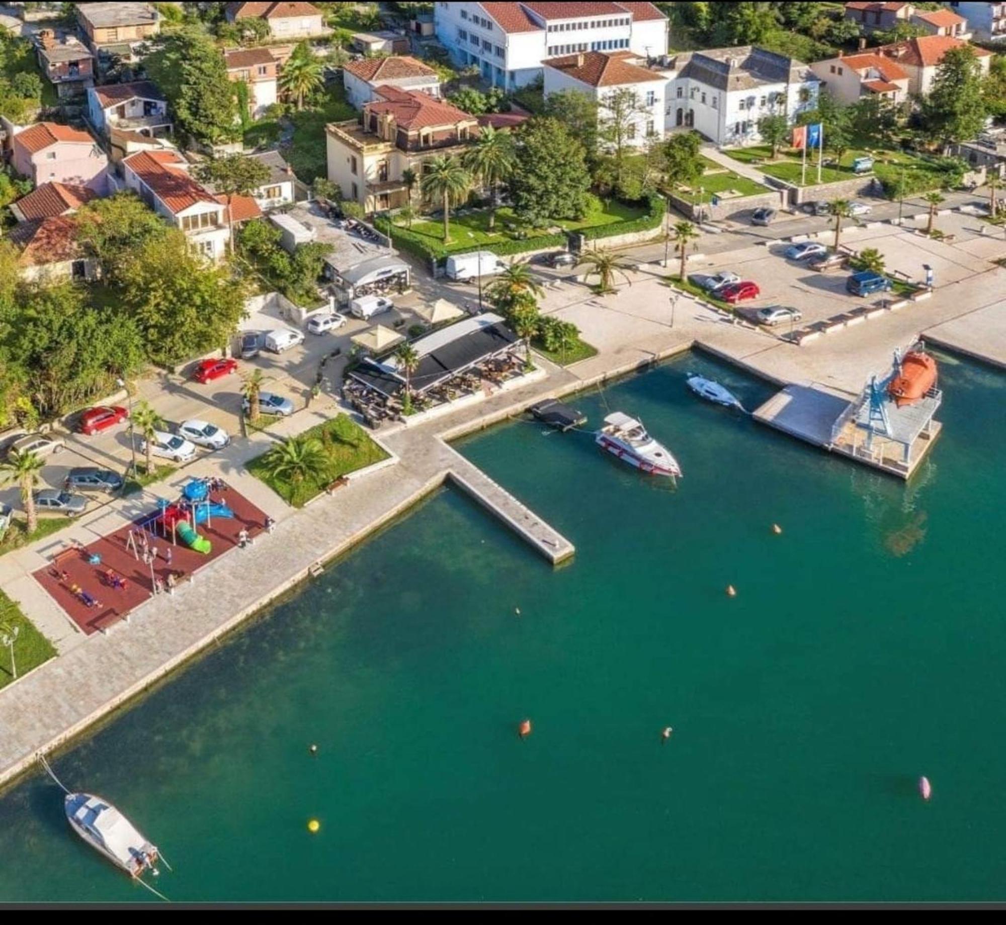 Bay Mola Home Kotor Eksteriør billede